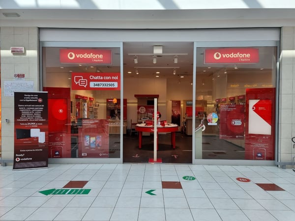 Vodafone Store | L'Aquilone Aquila