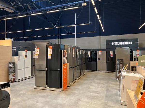 rayon réfrigérateur  du magasin boulanger st quentin fayet