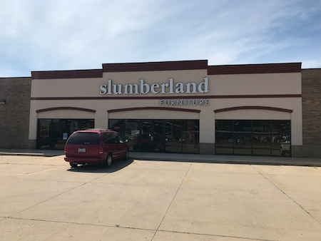 Slumberland Furniture Storefront in Spencer, IA.