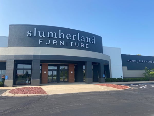 Eagan Slumberland Furniture exterior