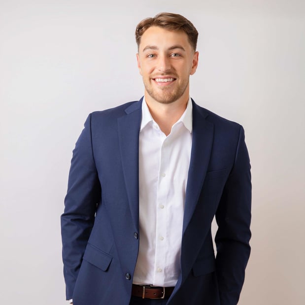 Carousel Associate Image