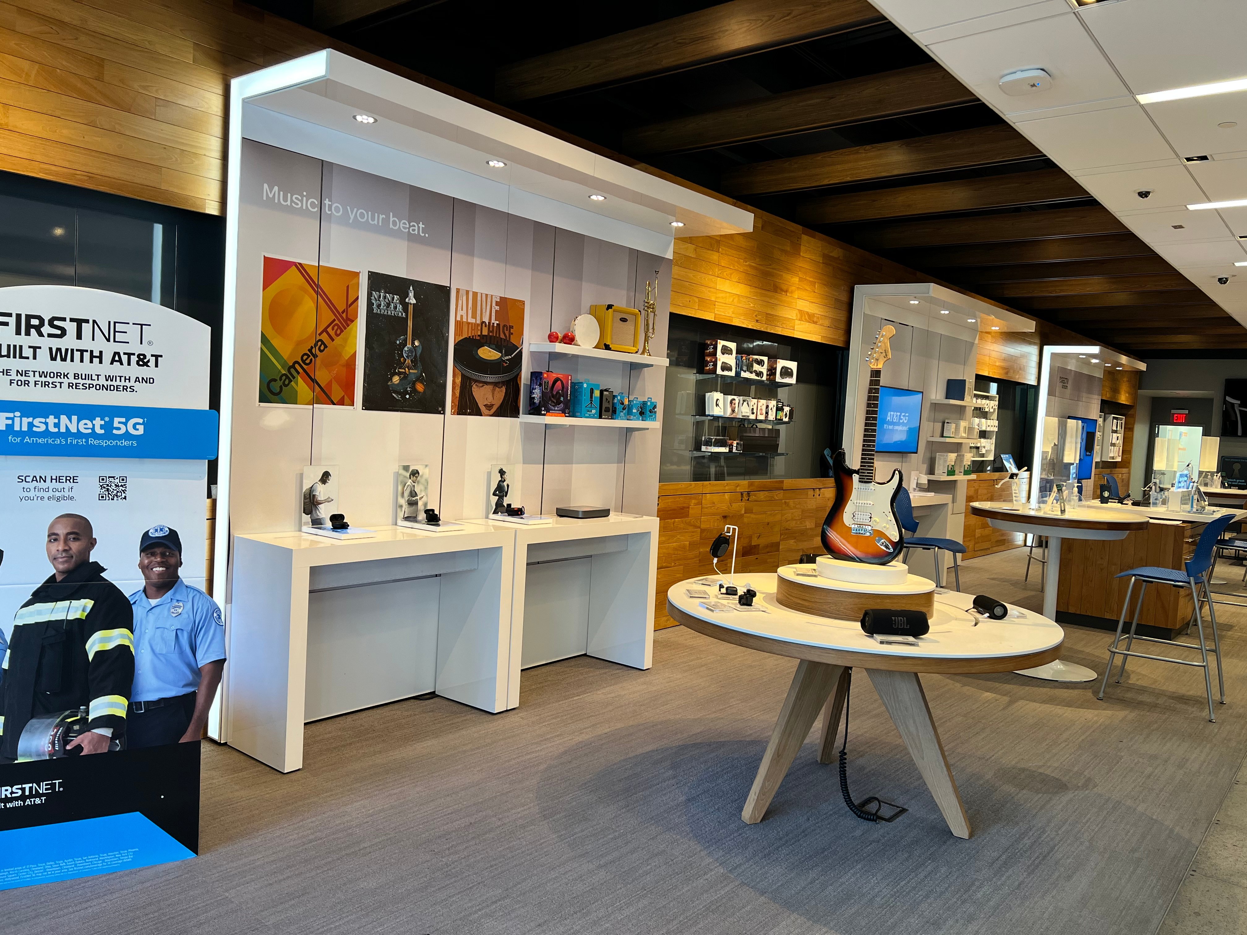 AT&T The Falls | Cell Phones, Wireless Plans & Accessories | 8888 SW ...