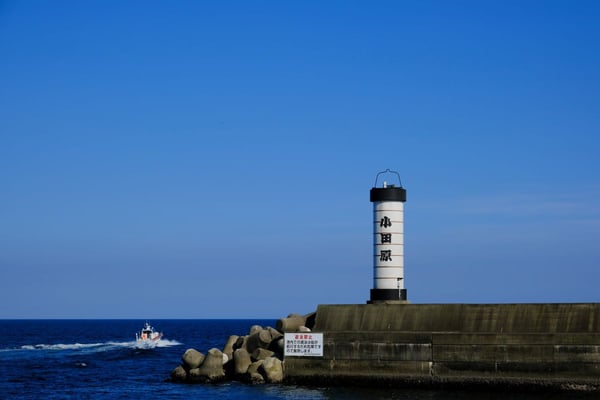 小田原港の提灯型灯台