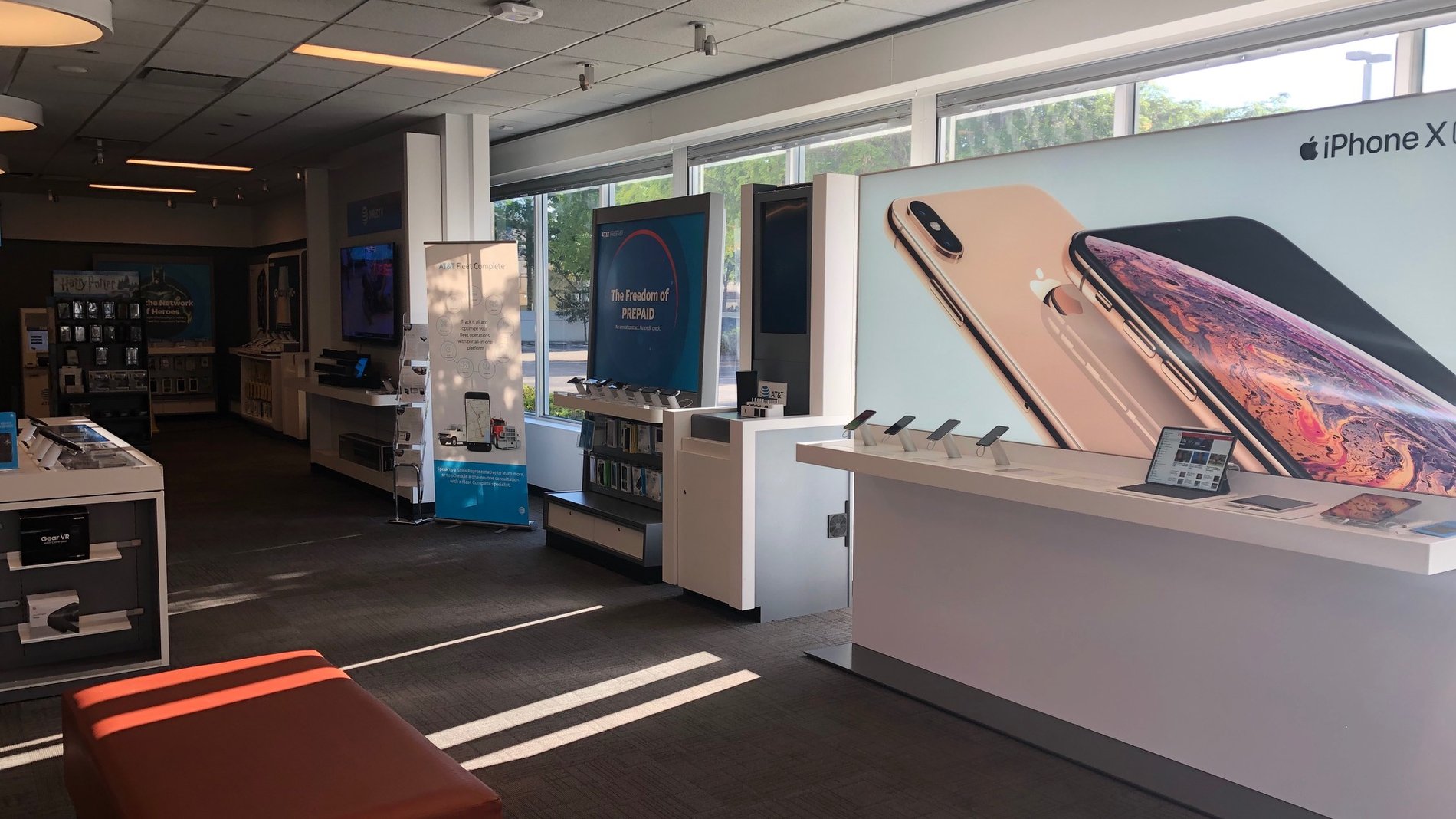 Atandt Store Doral Store Miami Fl Iphone And Samsung Deals