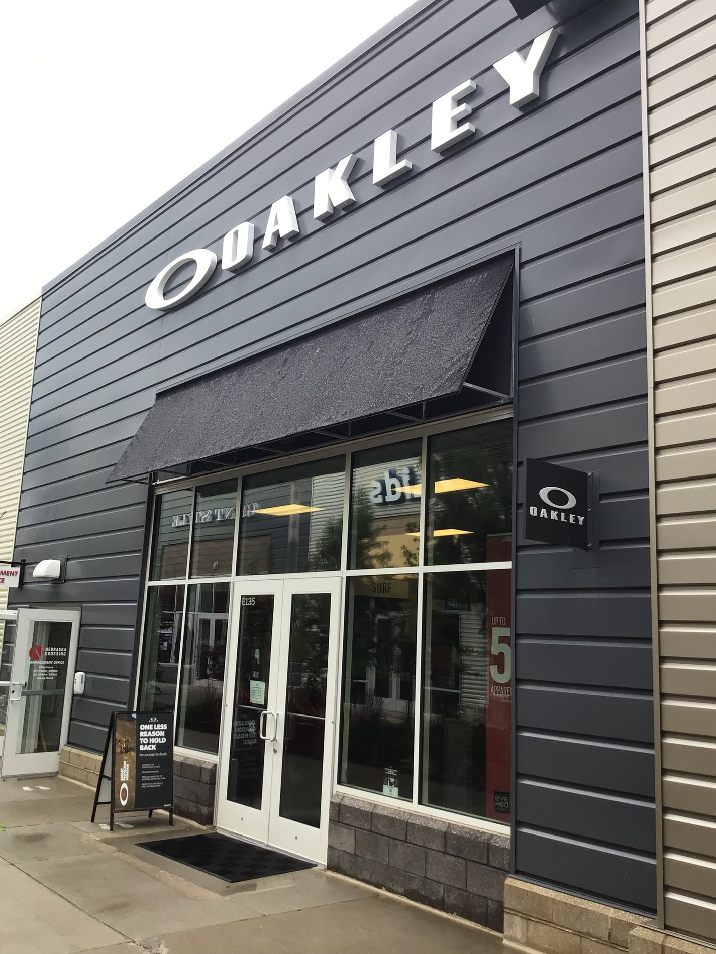 Oakley Vault, 21317 Nebraska Crossing Dr Gretna, NE