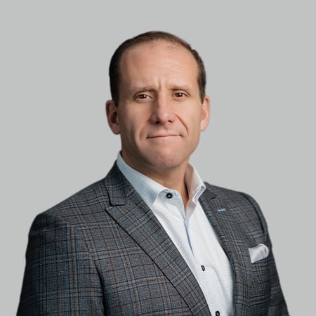 Derek Mohamed Advisor Headshot image