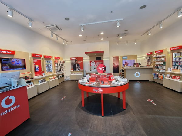 Vodafone Store | L'Aquilone Aquila