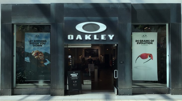 Oakley Vault, 301 Nut Tree Rd Vacaville, CA  Men's and Women's Sunglasses,  Goggles, & Apparel