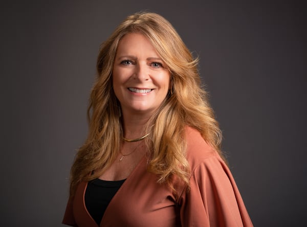 Photo of Shelly Thompson