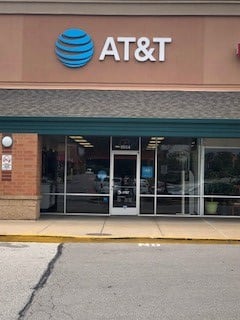 AT&T Store - Wentzville – iPhone SE w/ Curbside Pickup - Wentzville, MO