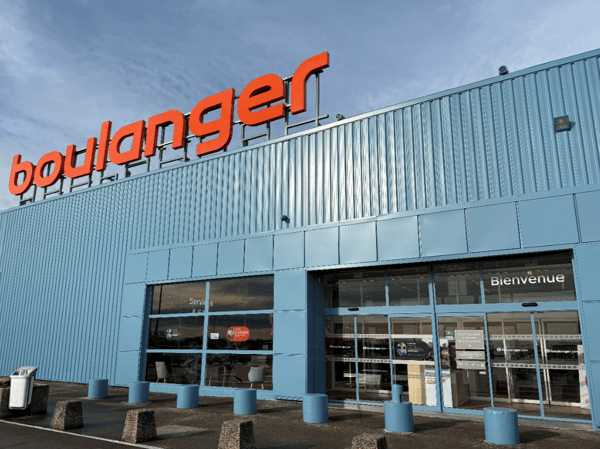 L'entrée du magasin Boulanger Troyes Saint Parres Aux Tertres.