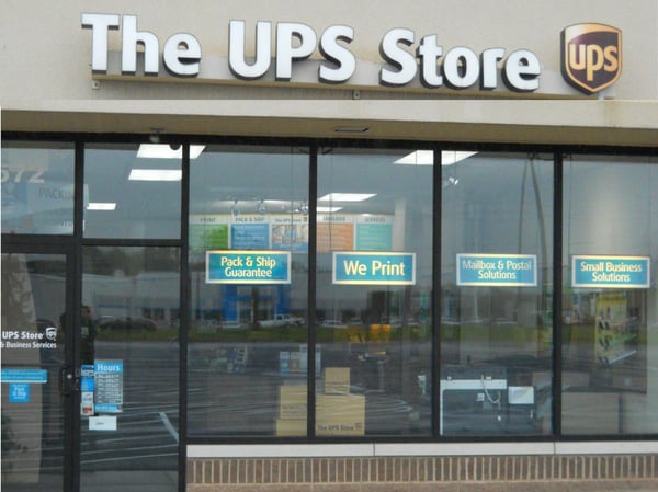 Facade of The UPS Store Pataskala