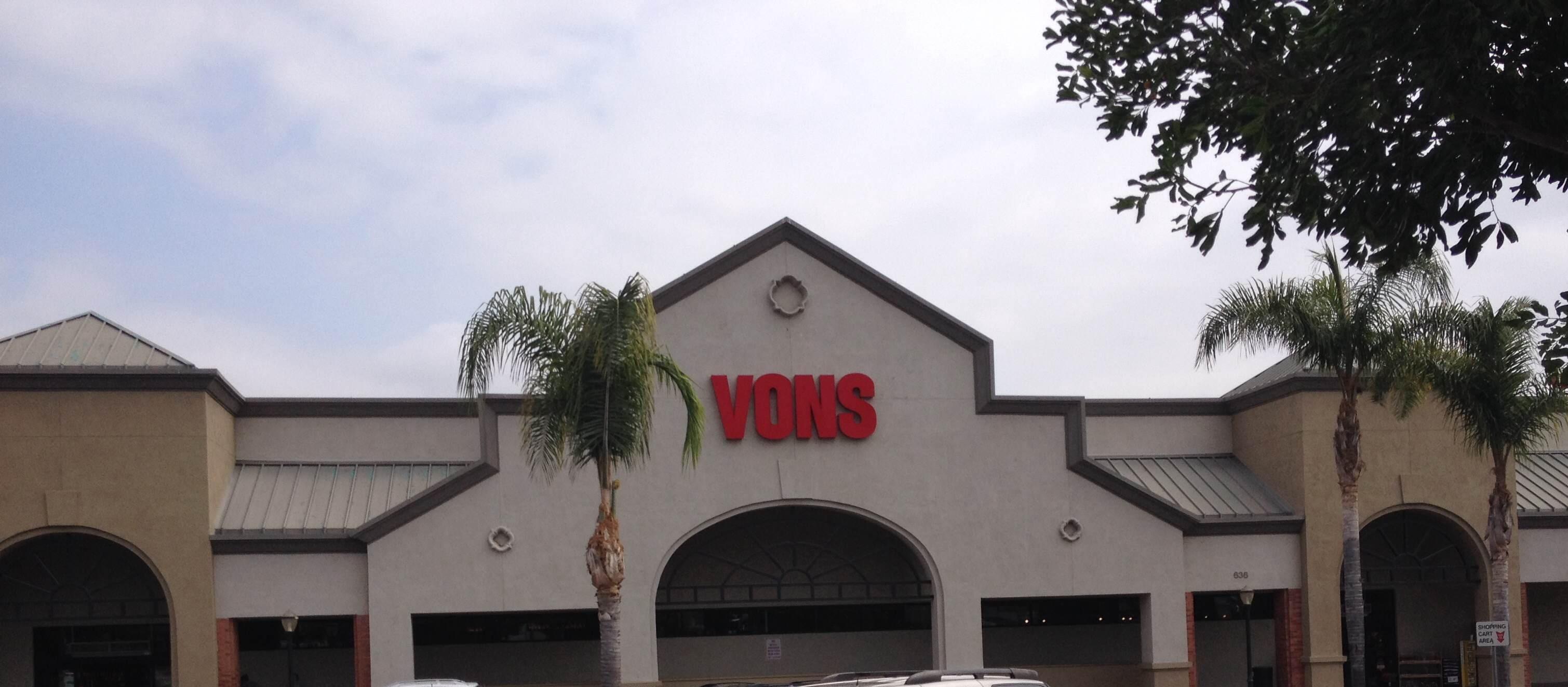 Vons Bakery at 636 Ventura St Fillmore, CA Fresh Bread, Cakes