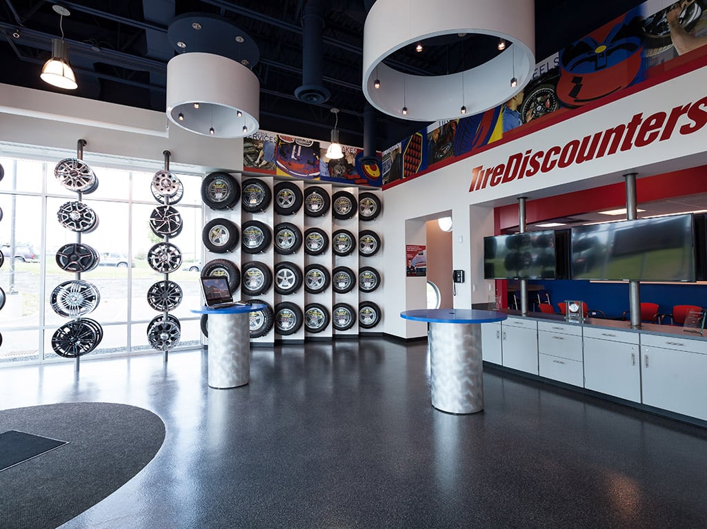 Tire Discounters Colerain II tires, alignment, brakes, autoglass in Cincinnati, OH