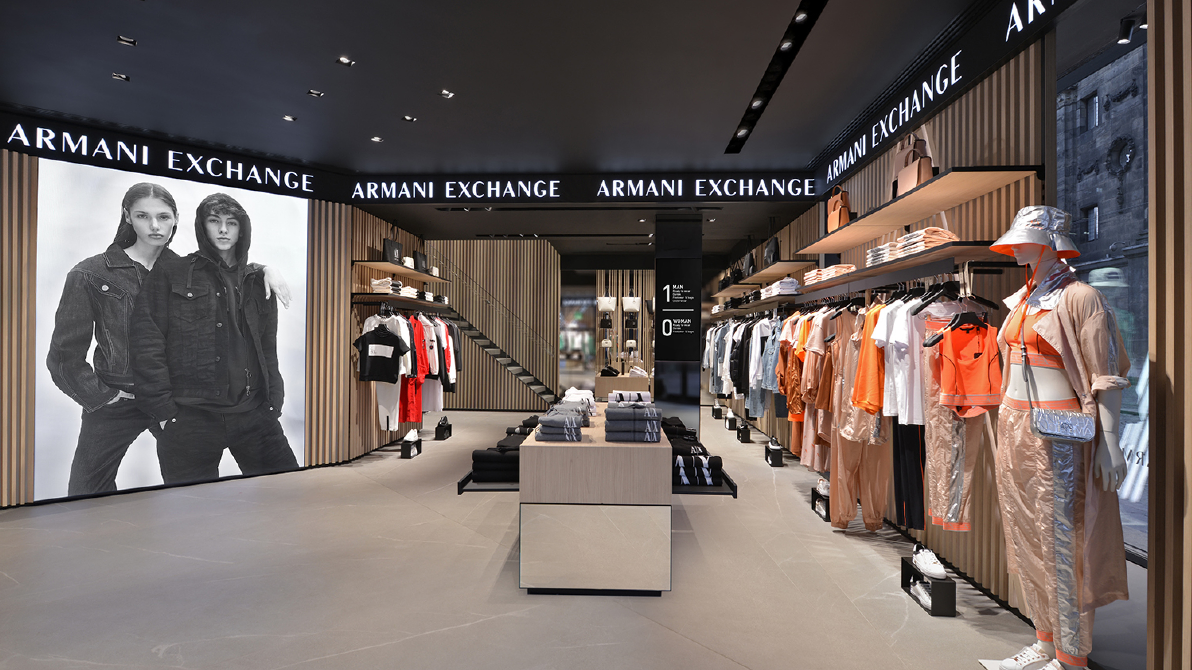 uitgebreid Kwelling trimmen AX Armani Exchange Amsterdam in Amsterdam | Armani Exchange