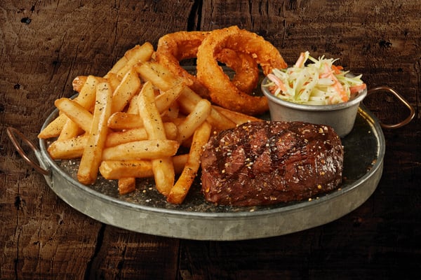 Montana's Saint John / #CanadaDo / Best Steakhouses in Saint John