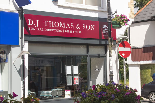 D J Thomas & Son Funeral Directors in Caerphilly | Dignity Funerals