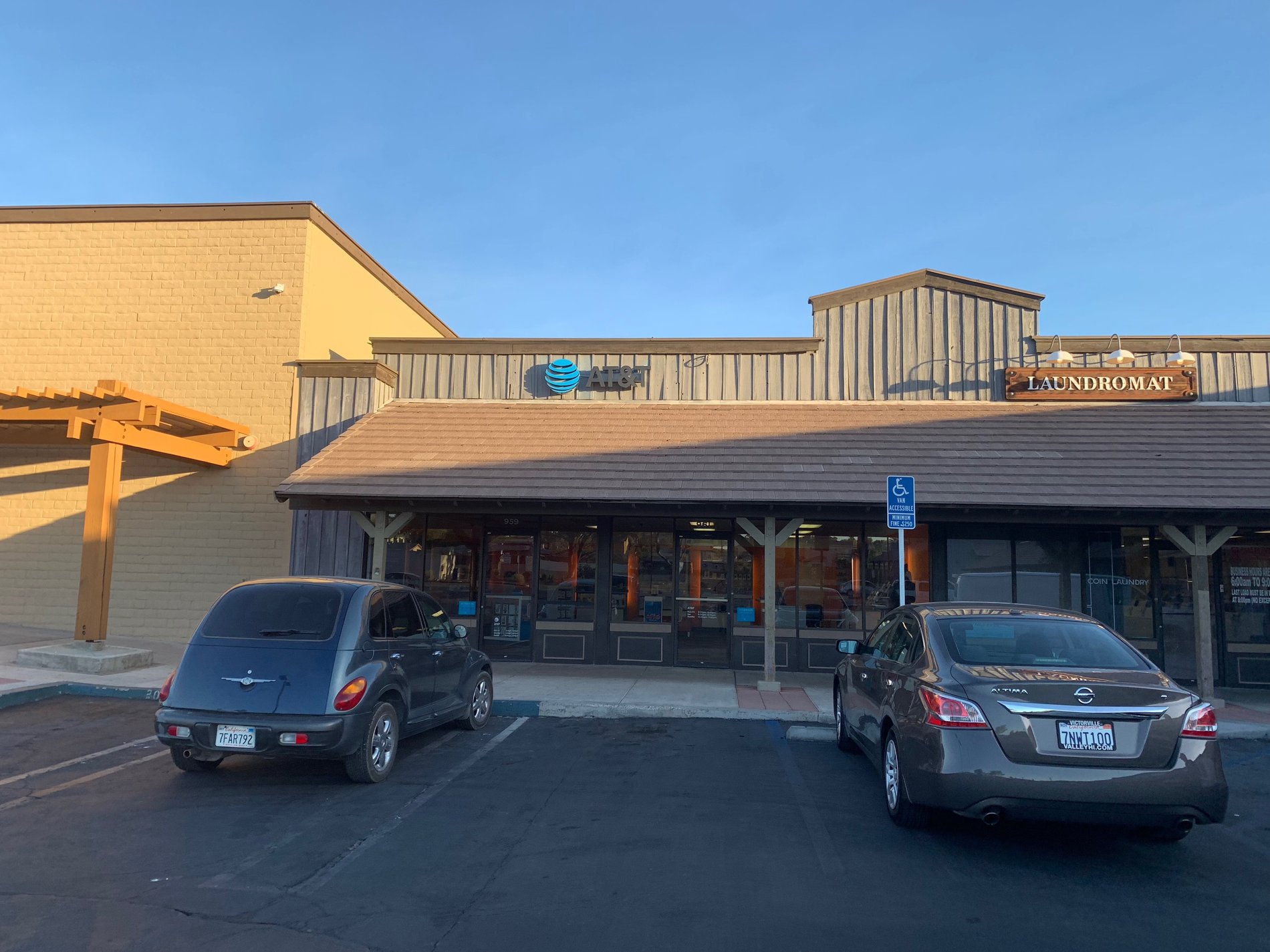 AT&T Store Armory Road Barstow, CA iPhone & Samsung Deals!