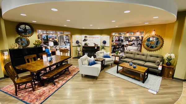 Slumberland Furniture Store in Springfield,  IL - Showroom