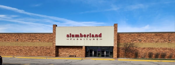 Tomah Slumberland Furniture exterior