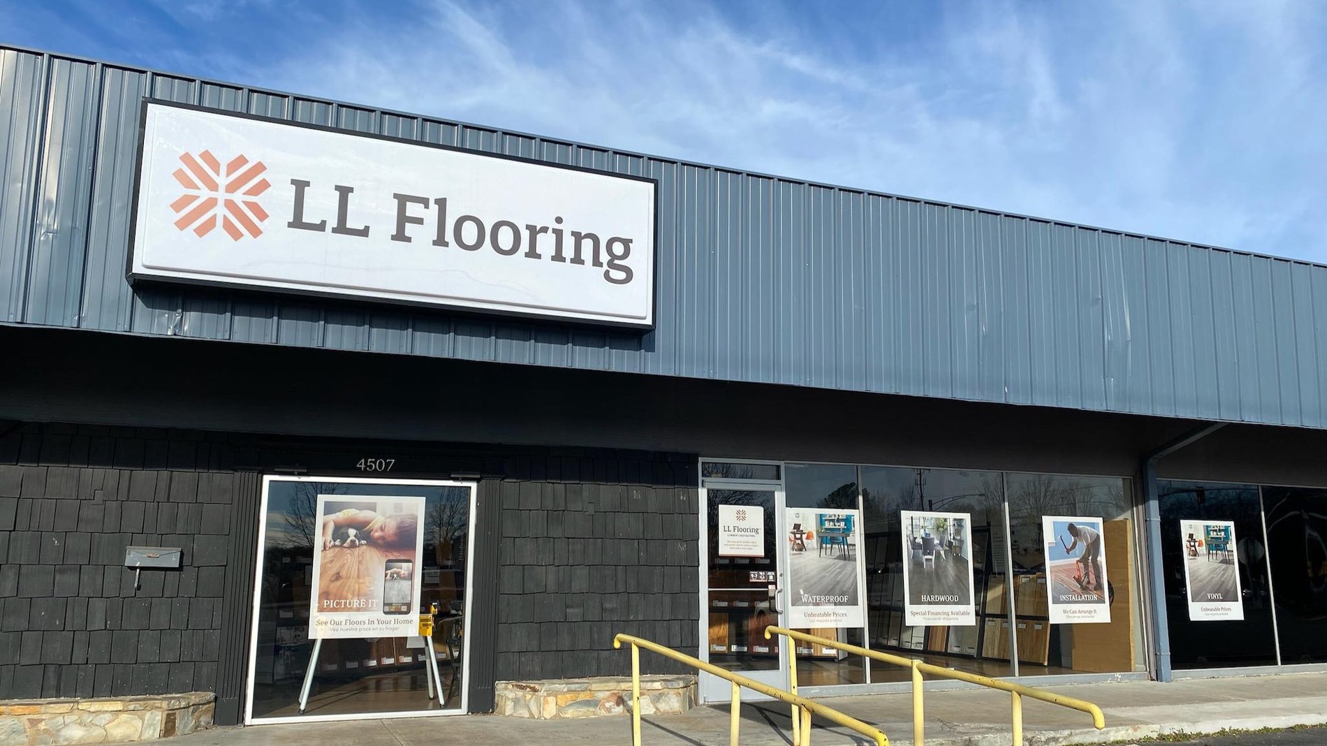 LL Flooring #1217 Fredericksburg | 11024 Patriot Hwy | Storefront