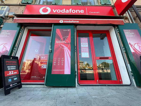 Vodafone Store | Canevari