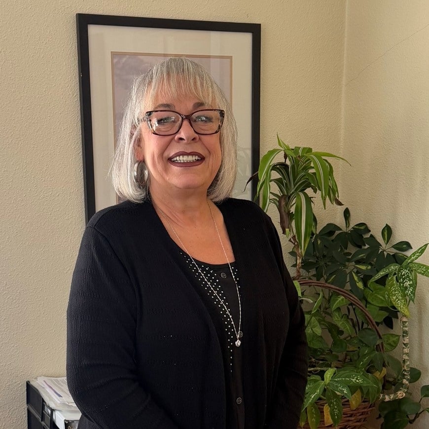 Photo of Lori Billingsley