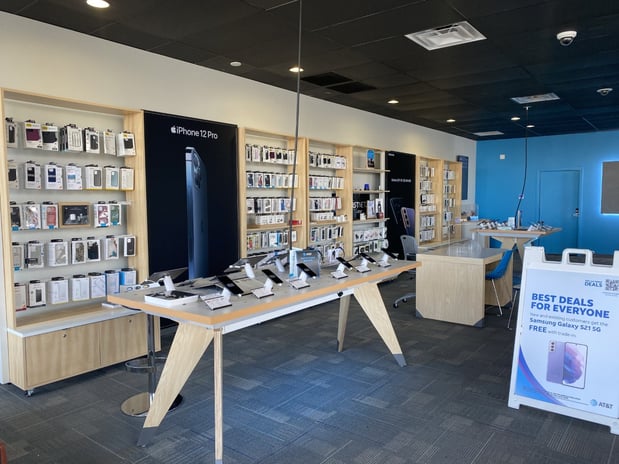 Left side of the store, showcasing Apple and Samsung products!