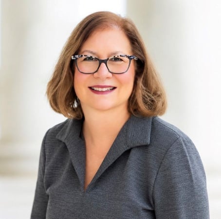 Photo of Leigh Long