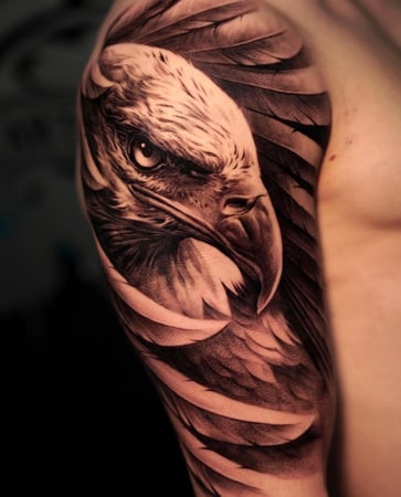 Tattoo Realism Black and Grey - Animal Eagle . - Half Sleeve Project.