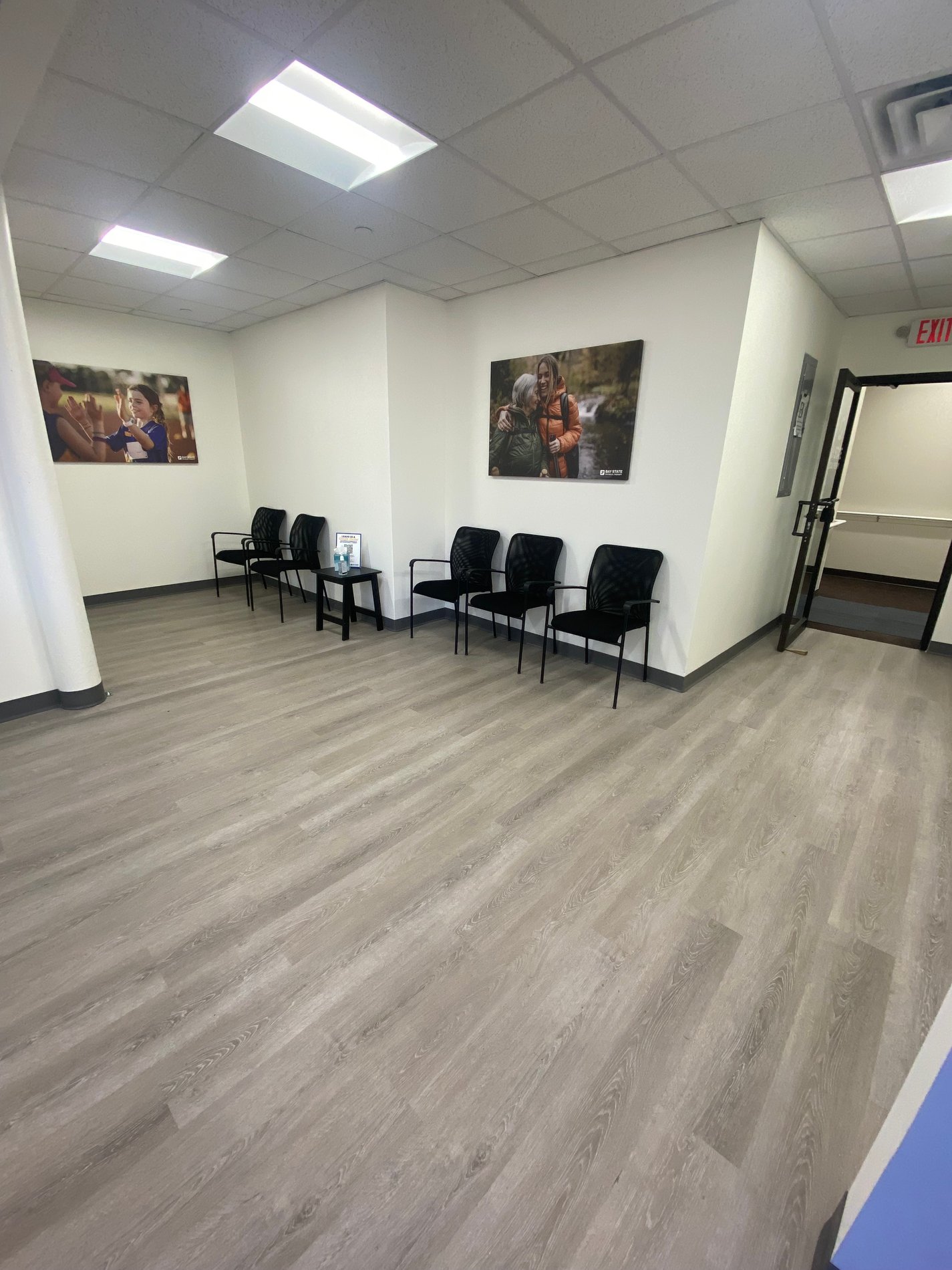 MA-SouthBoston-BSPT
patient waiting room.