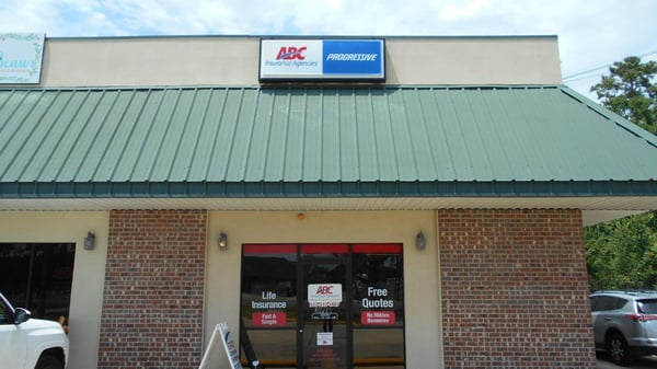 Direct Auto Insurance storefront located at  2747 East Napoleon Avenue, Sulphur