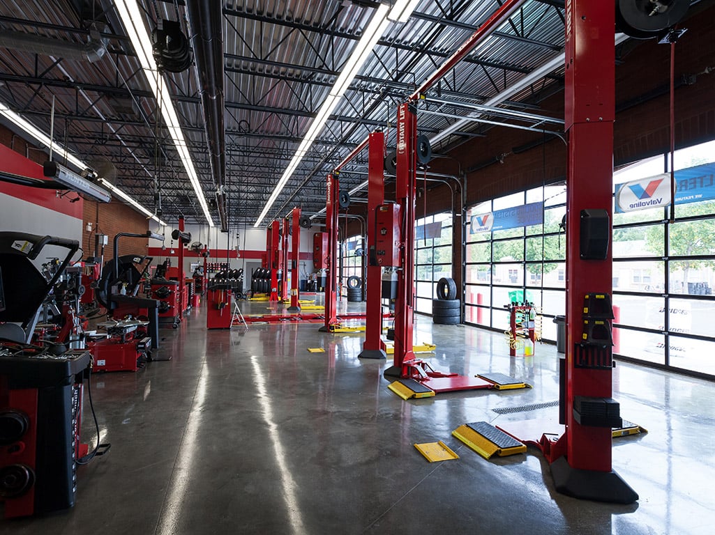 Tire Discounters Innsbrooke tires, alignment, brakes, autoglass in