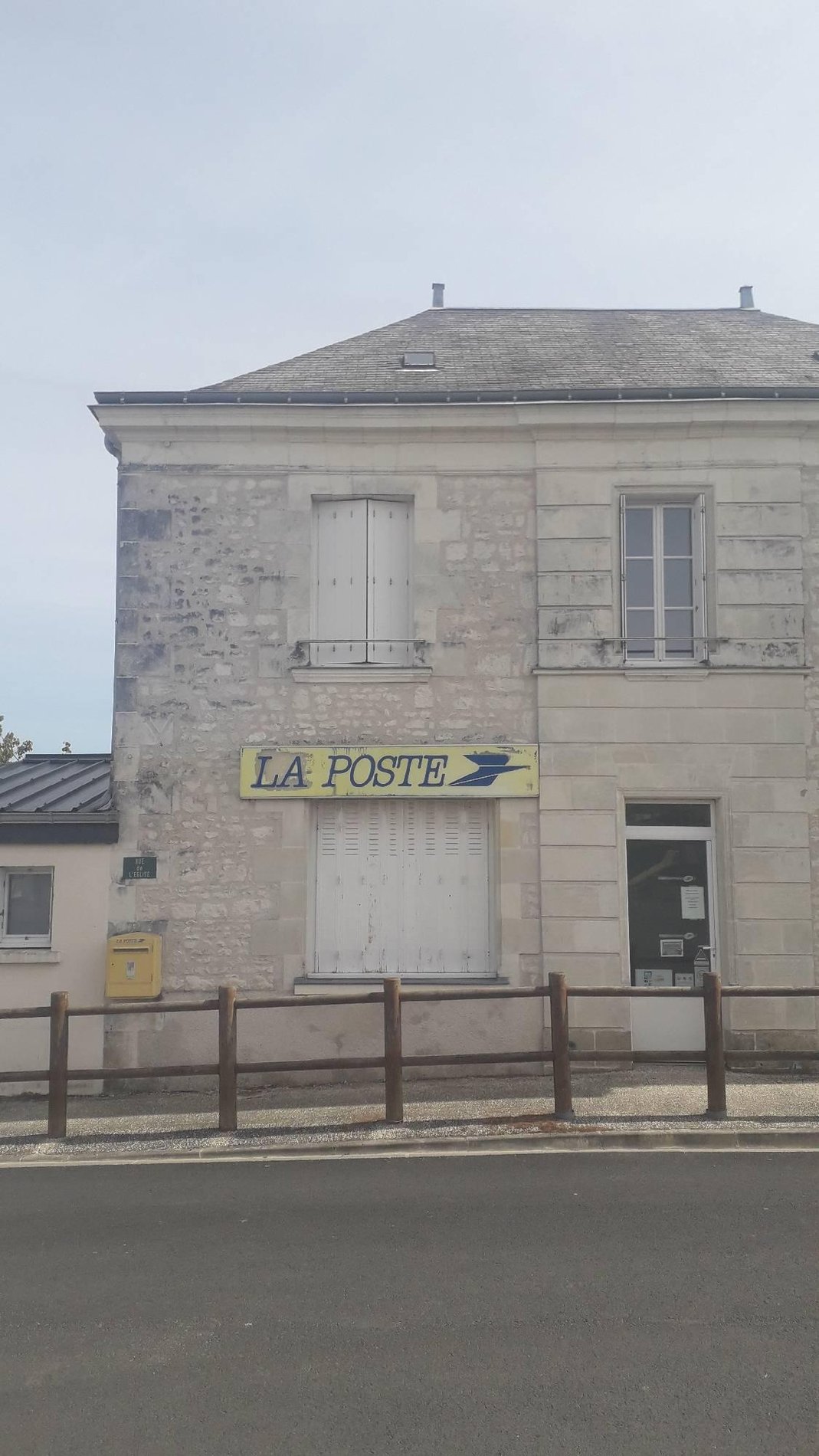 mairie la tour st gelin