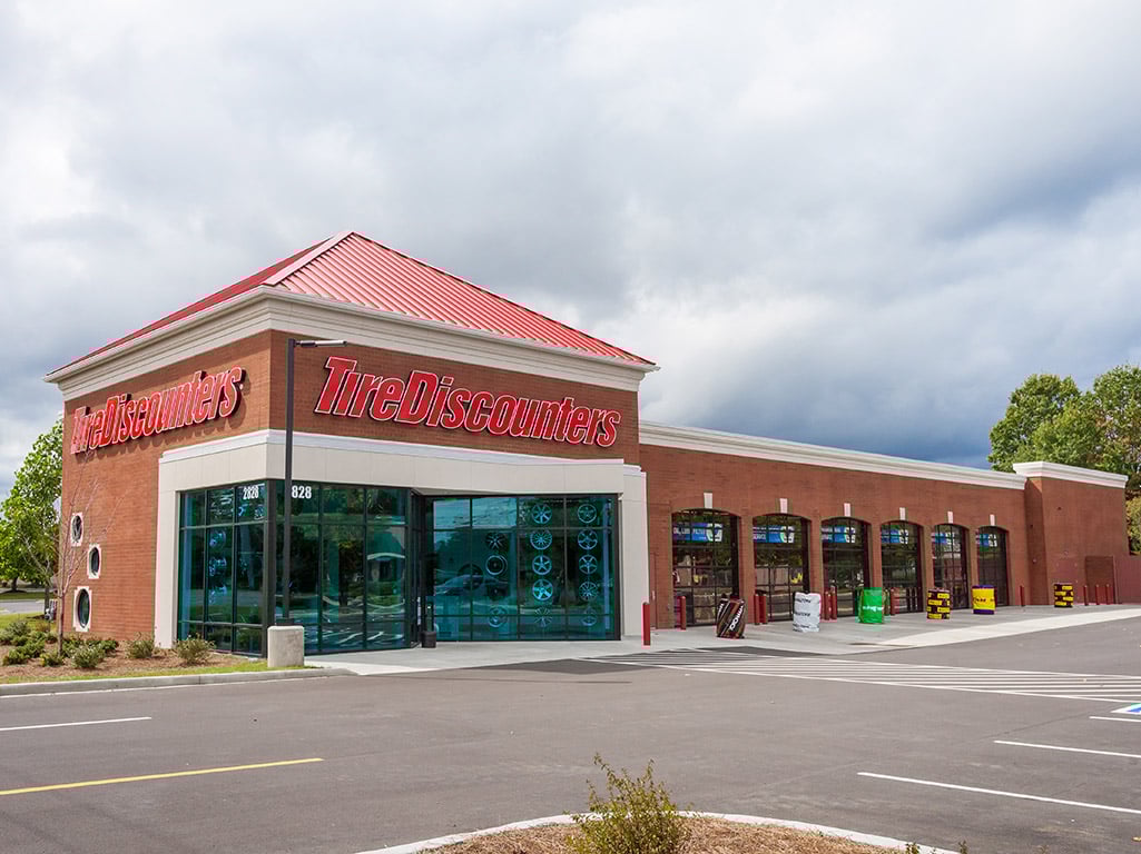 Tire Discounters Innsbrooke tires, alignment, brakes, autoglass in