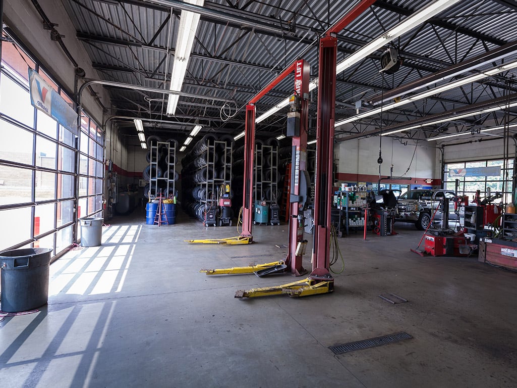 Tire Discounters Brandt Pike tires, alignment, brakes, autoglass in