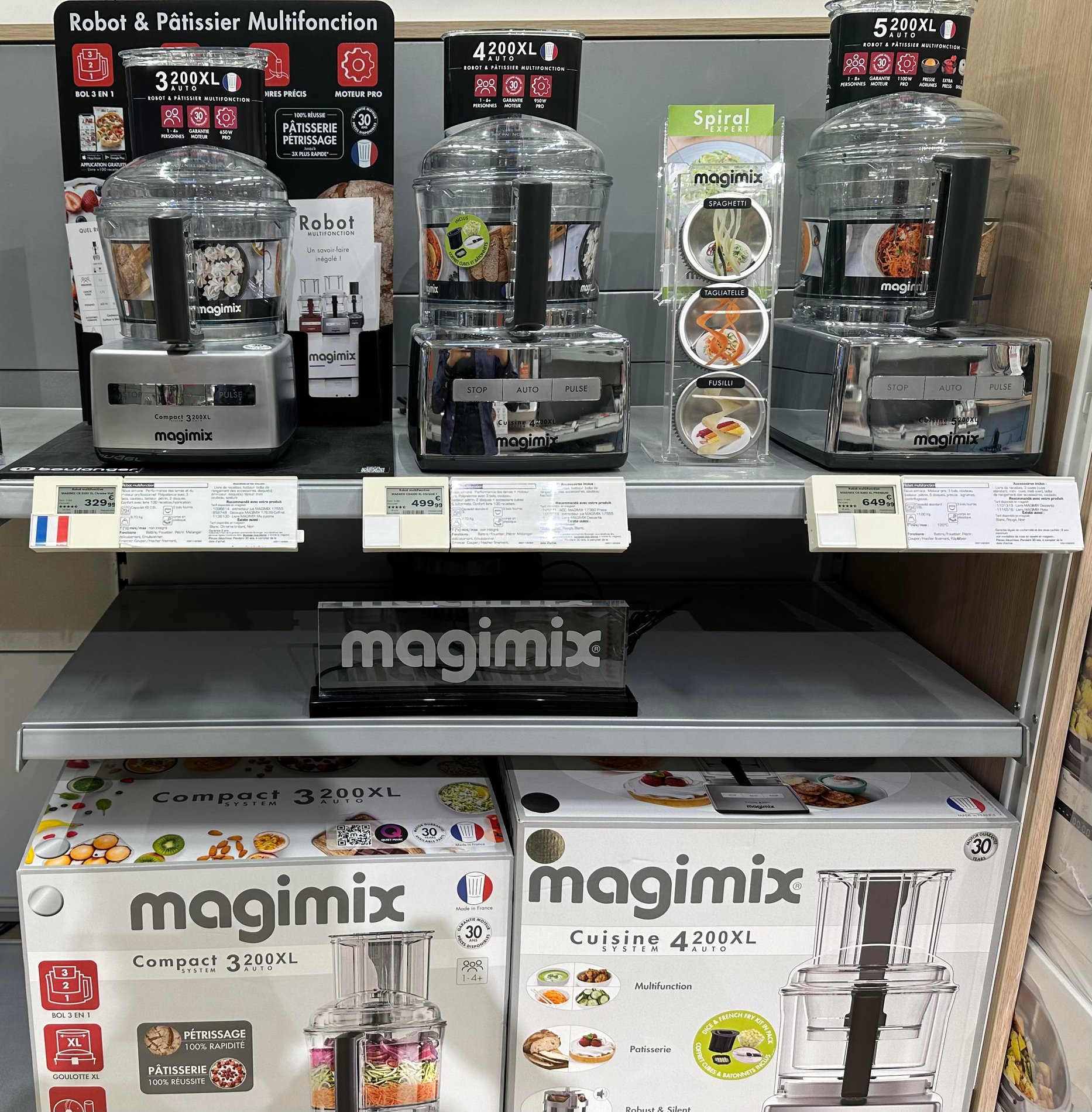 Notre section Robots chauffants intelligents, blenders, robots chauffants et mixeurs Magimix dans le magasin Boulanger Saint-Omer/Arques