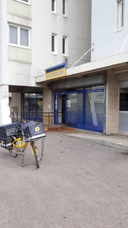 La Poste Evry Parc Aux Lievres 91000 La Poste