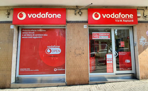 Vodafone Store | Mario Rapisardi