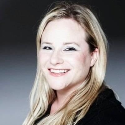 Photo of Melanie L. Hanna