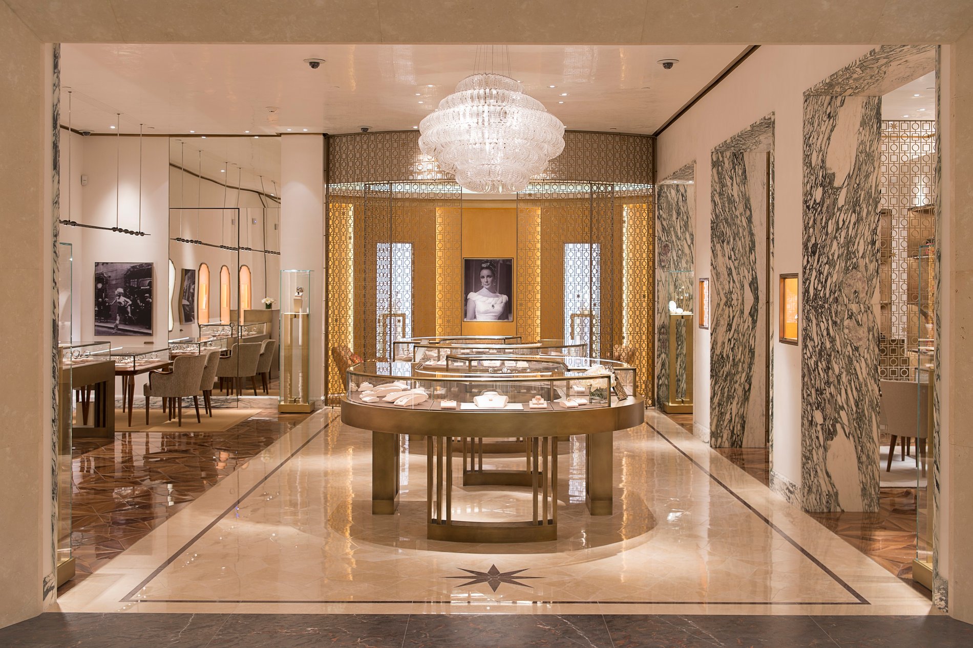 BULGARI | Fine Italian Jewellery, Watches & Luxury Goods in Mexico City,  Palacio De Hierro Polanco, Av. Moliere 222