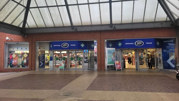 Harlow boots store