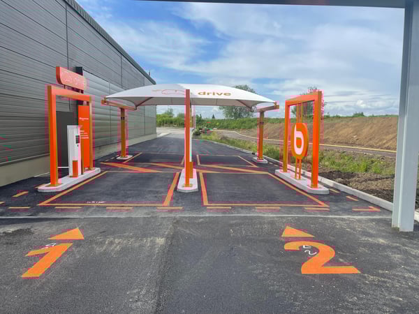 Drive du magasin Boulanger Leers