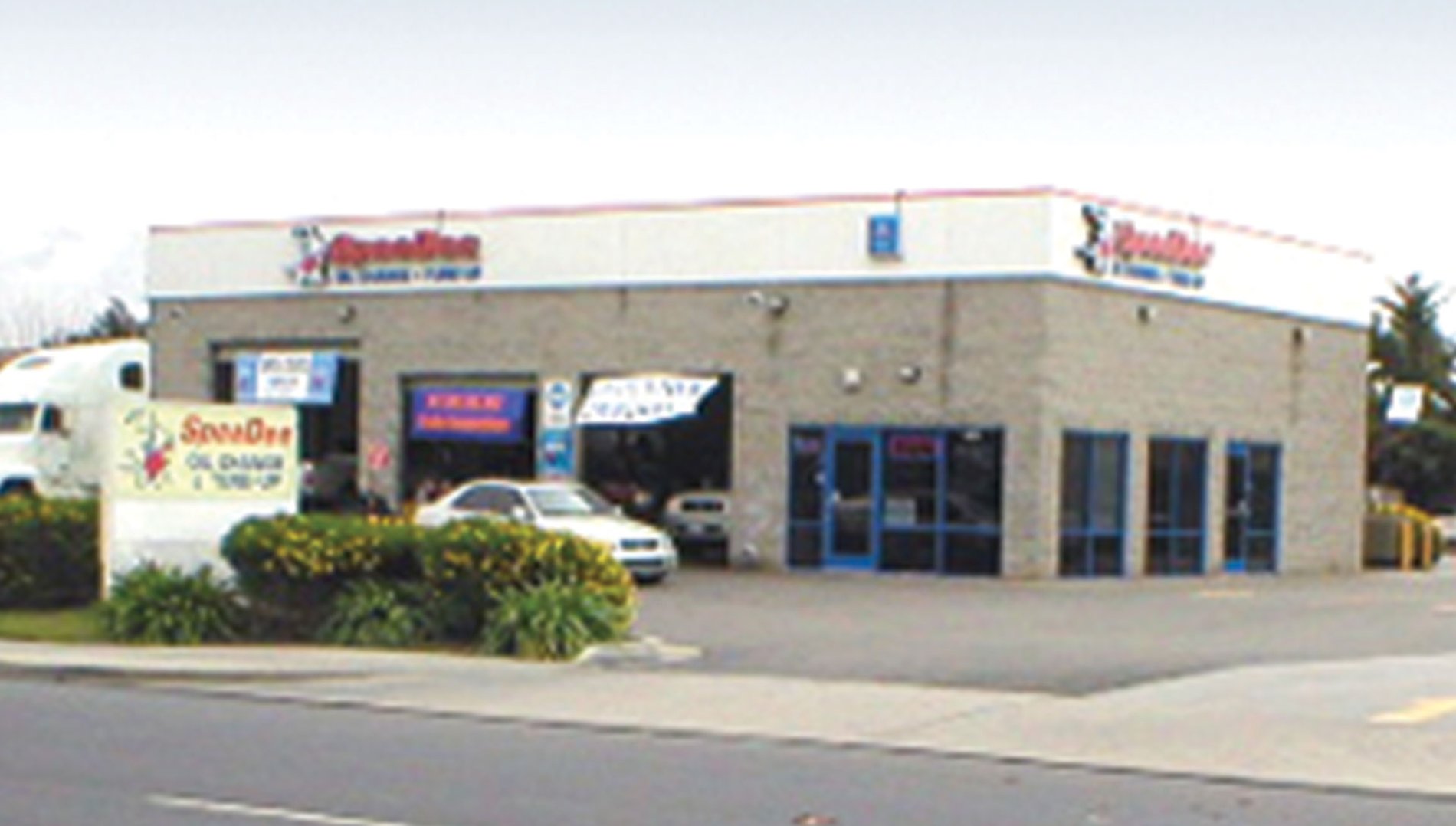 SpeeDee Oil Change & Auto Service in Modesto, CA 95351 1760 E Hatch Rd
