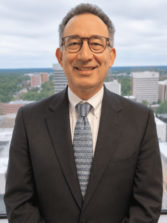 Photo of Enrique Lerner