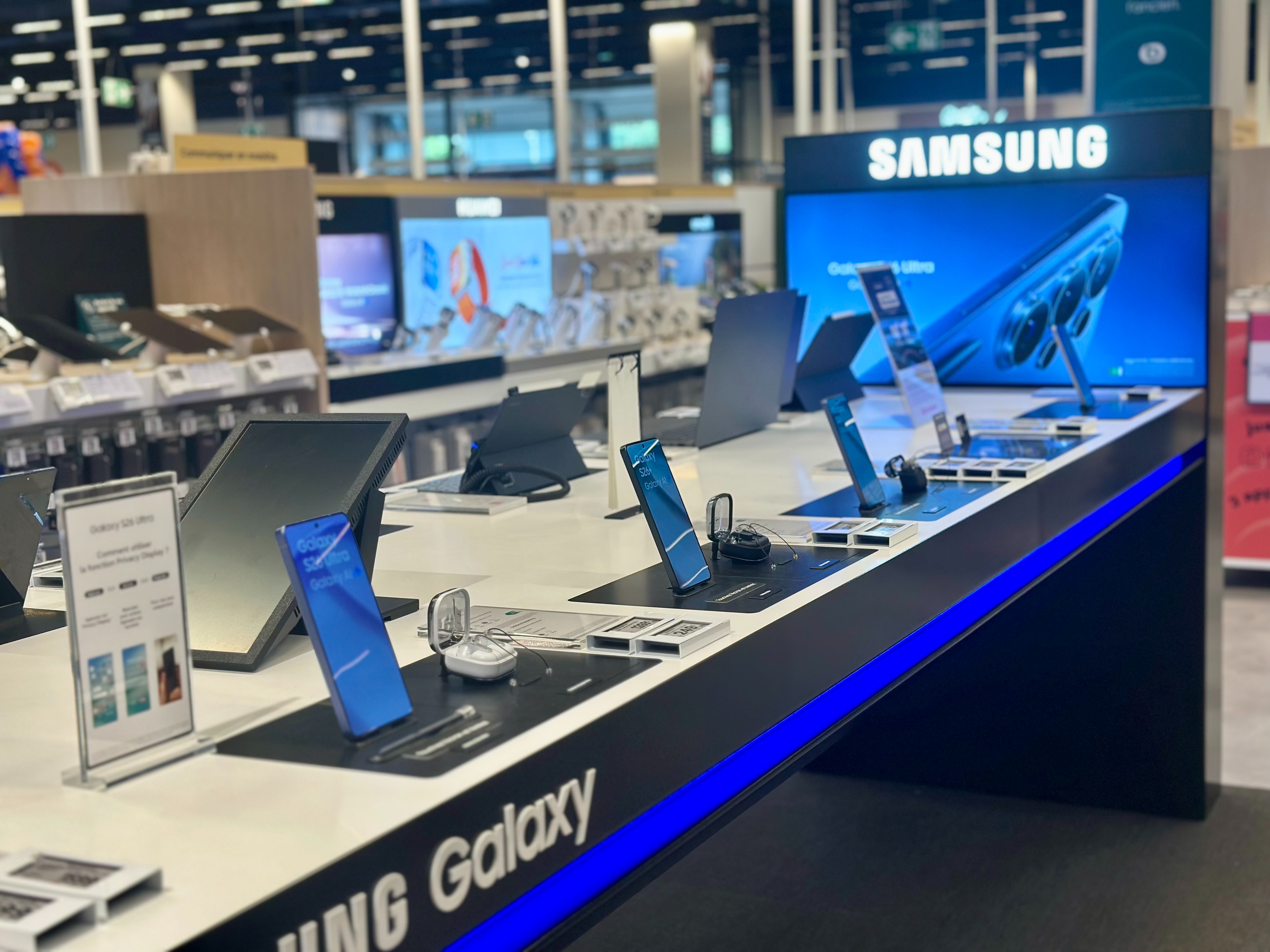 Table Samsung dans votre magasin Boulanger sarcelles