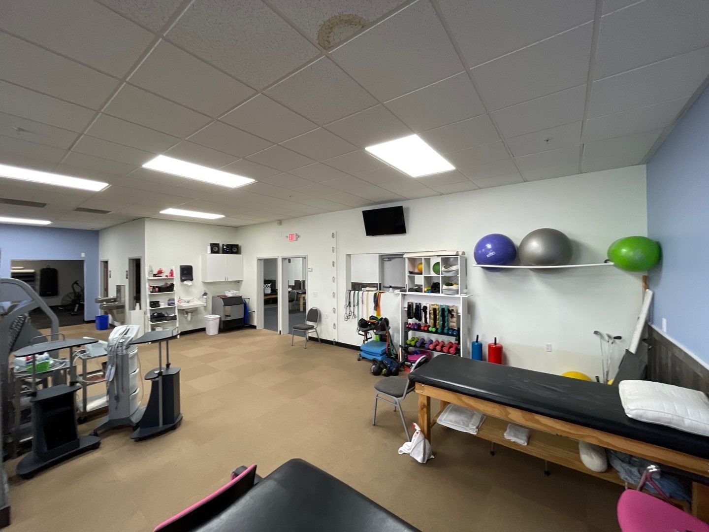 NY-Greece-MVPT treatment area with PT Tables and equipment