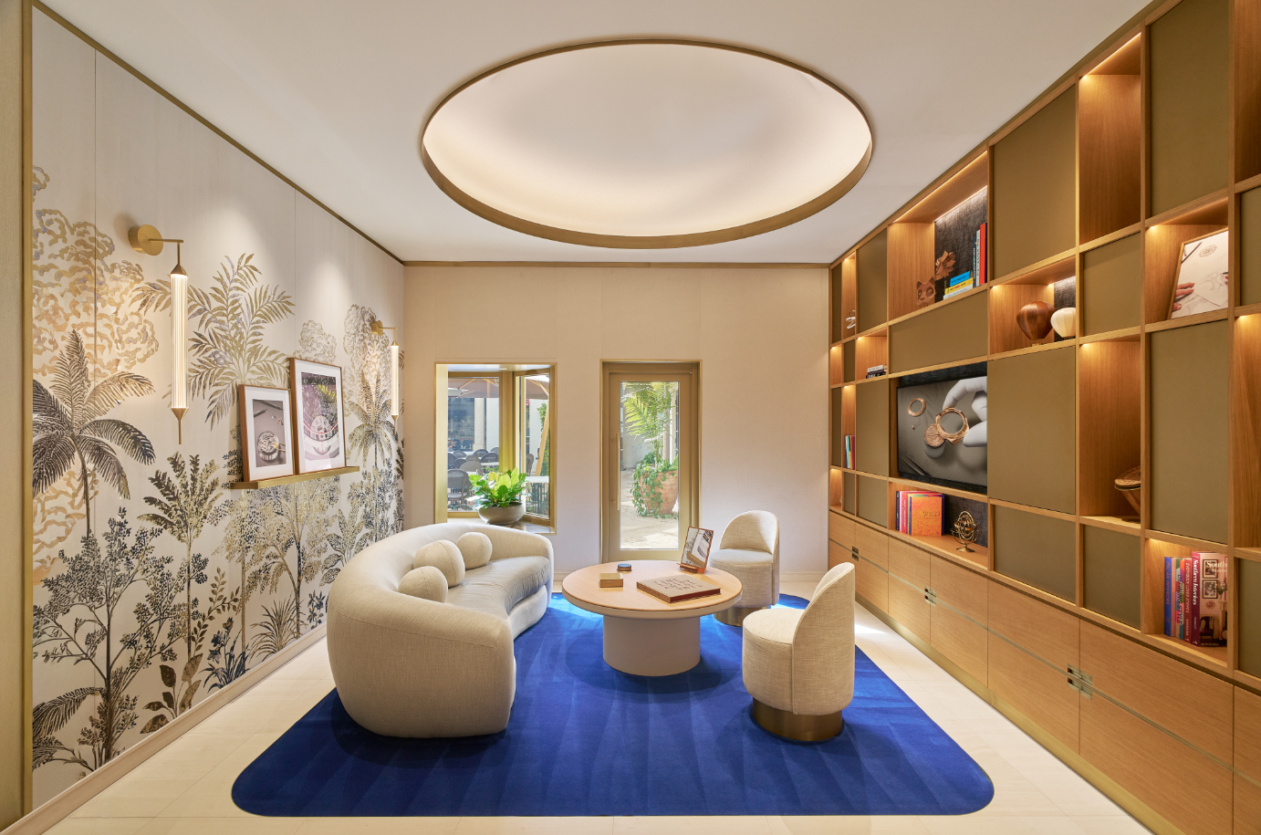 专卖店内部装潢