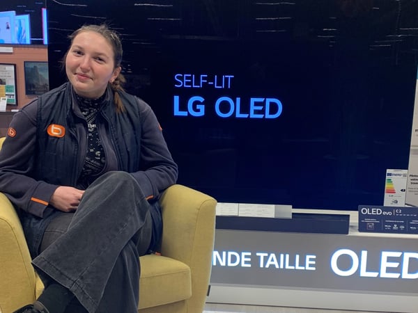 Julia, Référente digital du magasin Boulanger Lognes