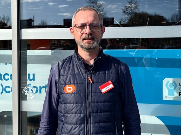 Yannick, Directeur Magasin
